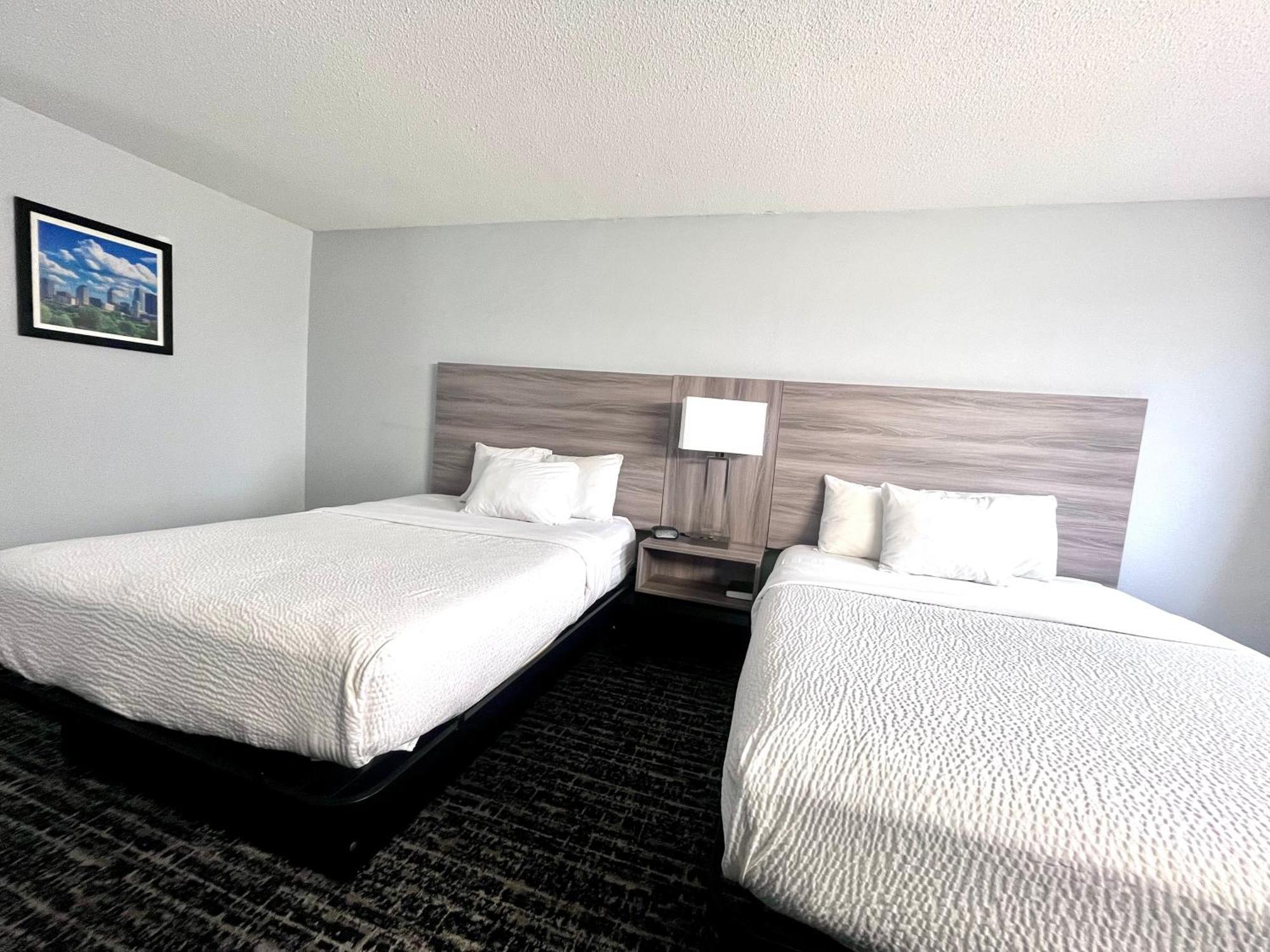 Hotel Baymont By Wyndham Indianapolis South Exterior foto