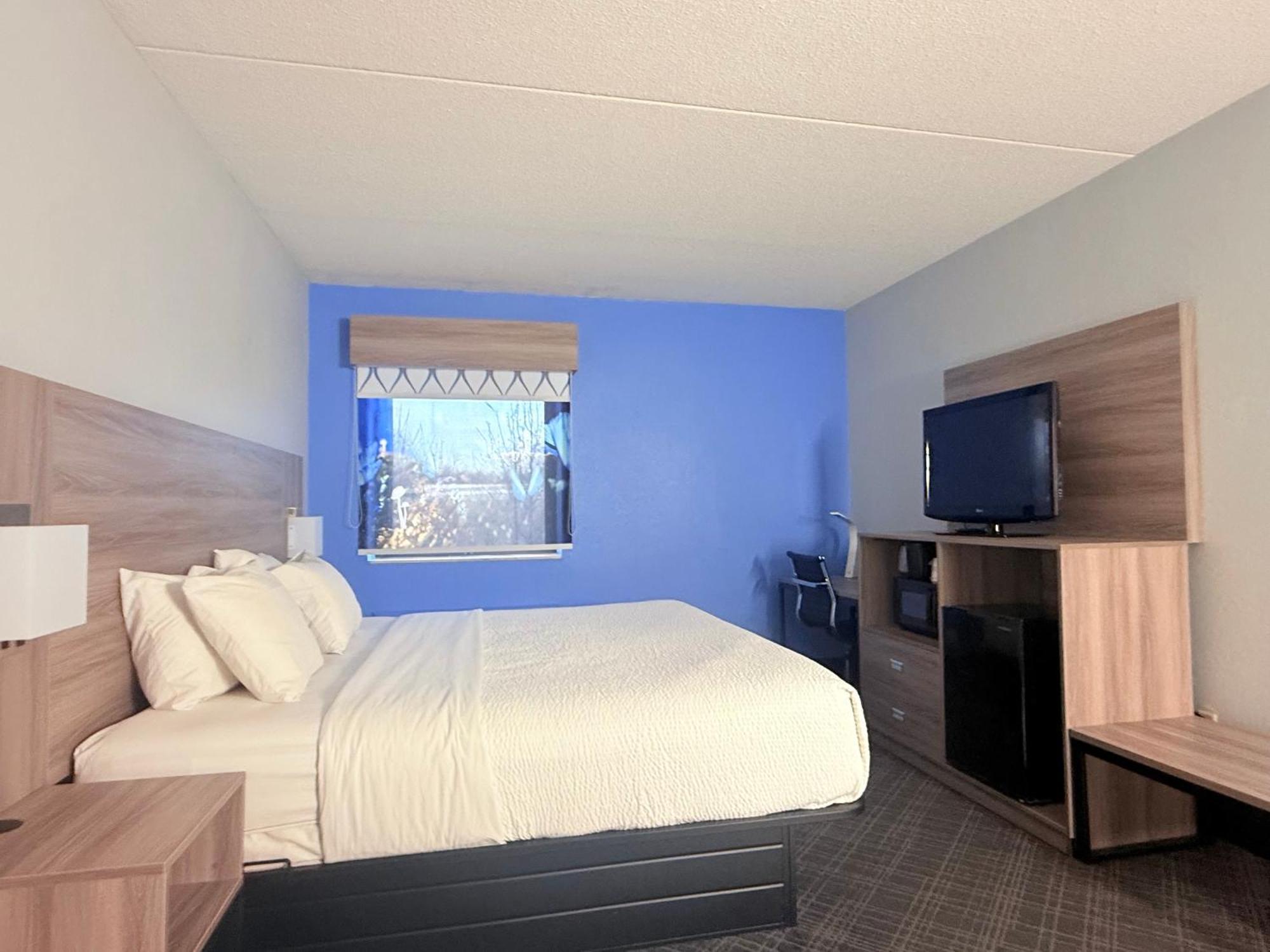 Hotel Baymont By Wyndham Indianapolis South Exterior foto