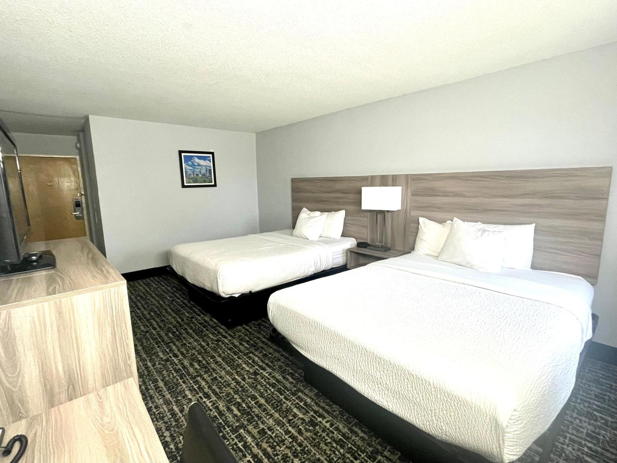 Hotel Baymont By Wyndham Indianapolis South Exterior foto