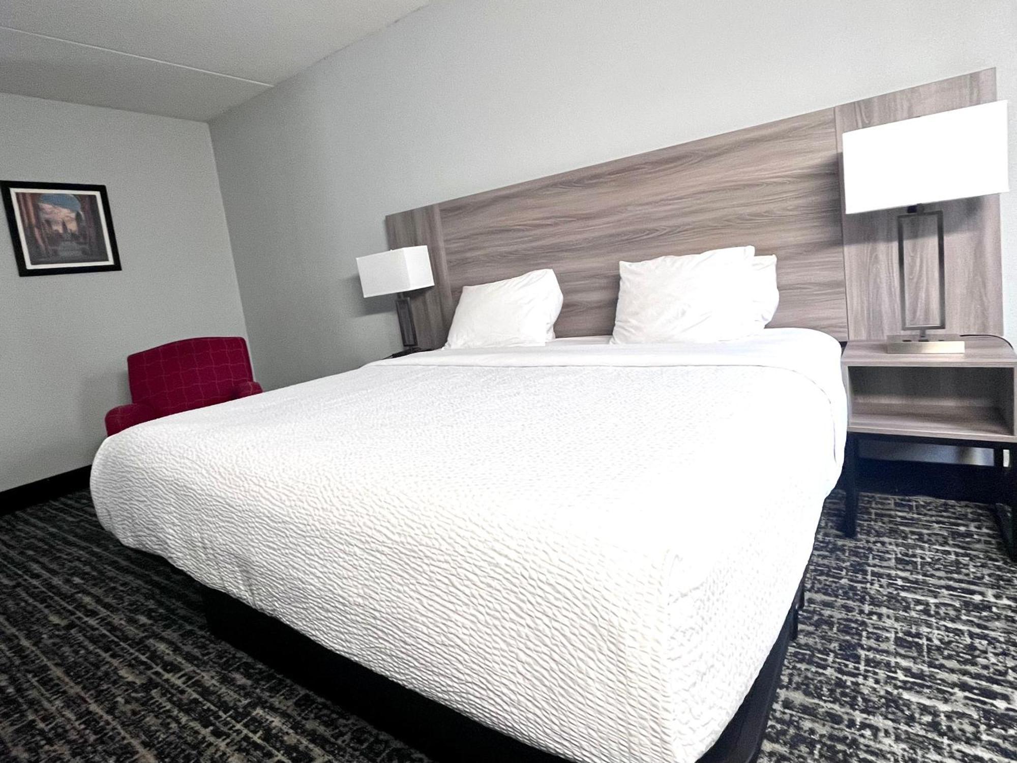 Hotel Baymont By Wyndham Indianapolis South Exterior foto